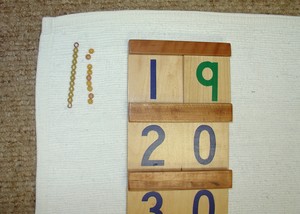 File:Tens Board with Beads 10.JPG