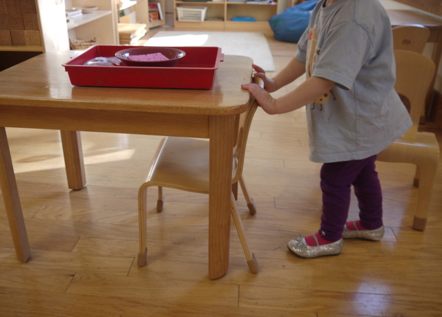 File:Table Washing 9.JPG - Montessori Album